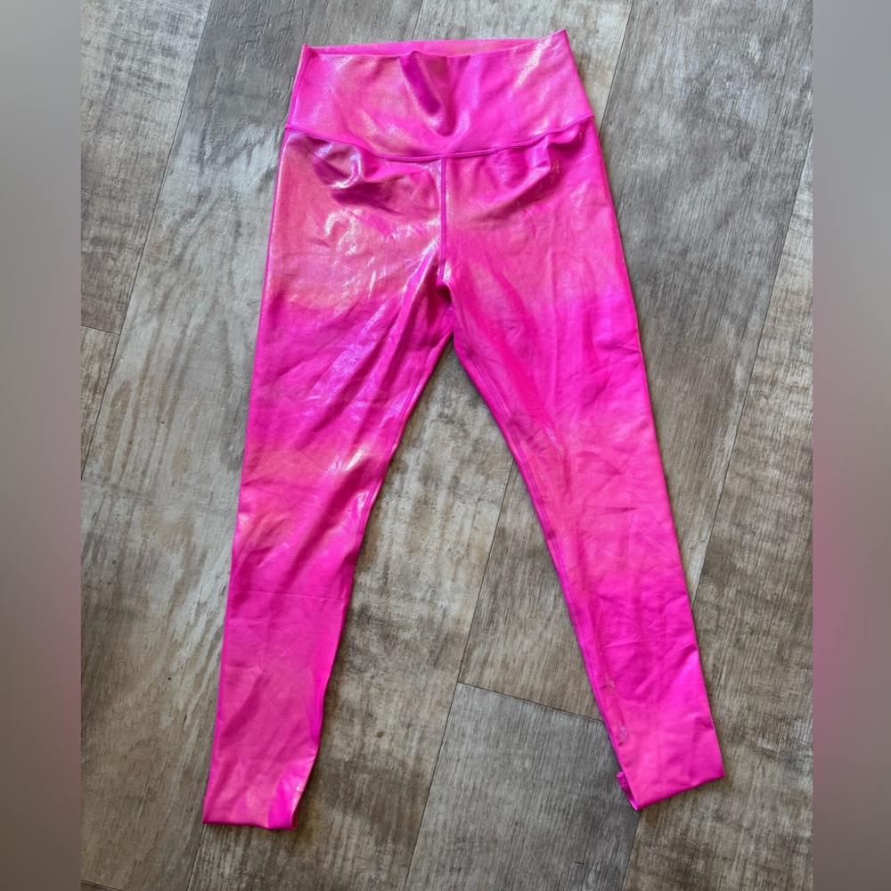 Hot pink Beyond Athletica Leggings